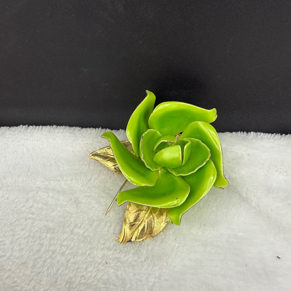 Vintage Enamel Flower Brooch Gold Tone Green Mod Pop Art - Picture 2 of 7